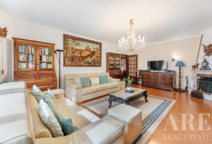 Apartamento 5 habitaciones en venta en Cascais, Lisbon