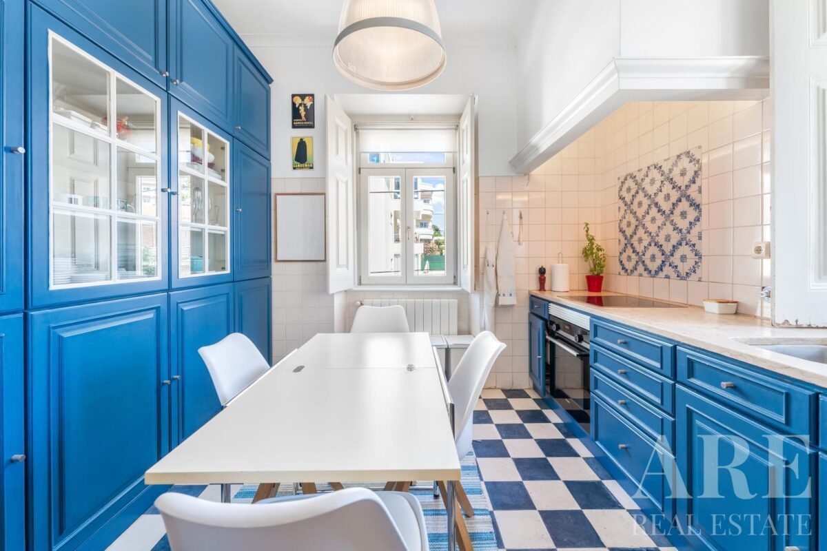 Apartamento 4 habitaciones en venta en Estoril, Cascais, Portugal • ARE38073