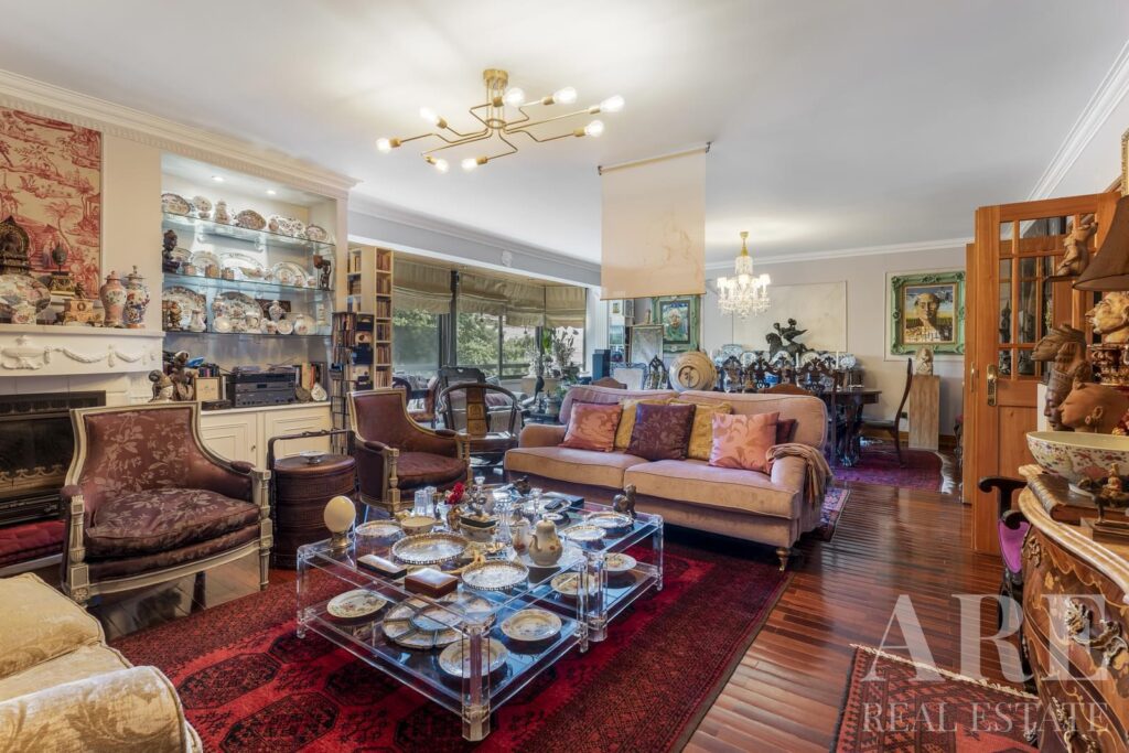 Apartamento 5 habitaciones en venta en Campo dos Mártires da Pátria, Lisboa