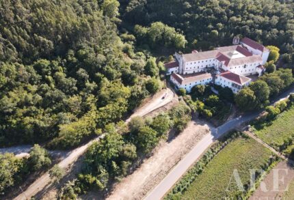Villa Estudio en venta en Coimbra
