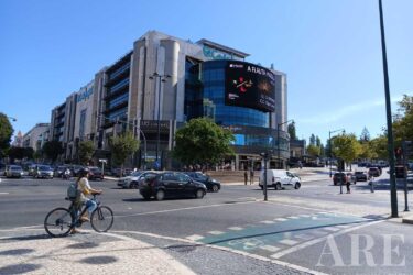 Apartamento 3 habitaciones en venta en Outubro 77, Avenidas Novas, Lisboa