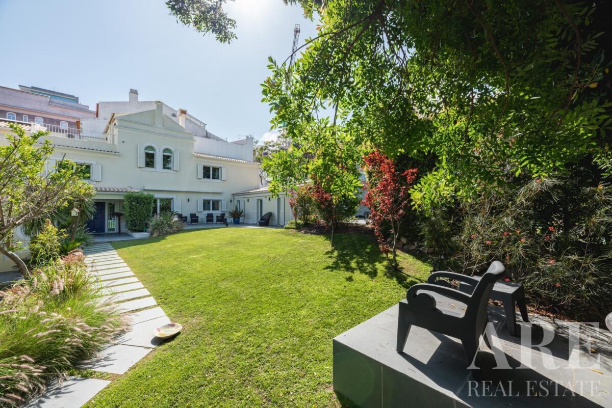 Villa 5 habitaciones en venta en Monte Estoril, Cascais, Portugal &bull; ARE38342