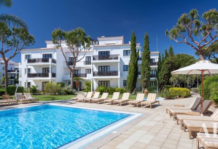 Apartamento 3 habitaciones en venta en Pine Cliffs, Albufeira, Algarve