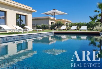 Villa 5 habitaciones en venta en Quinta de Faro, Faro, Algarve