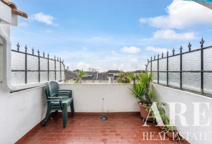 Apartamento 3 habitaciones en venta en Junqueiro Carcavelos, Cascais, Lisbon