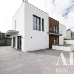 Villa 4 habitaciones en venta en Quinta das Patinhas, Cascais, Greater Lisbon &bull; ARE38030 - gallery image