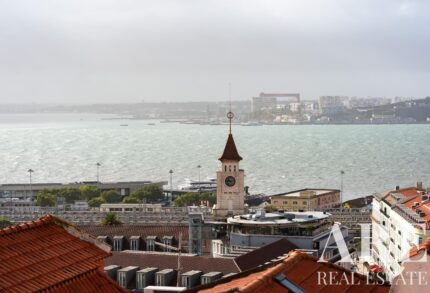 Apartamento 2 habitaciones en venta en Santa Catarina, Lisboa