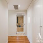 Apartamento 4 habitaciones en venta en Infante Santo (Prazeres), Lisboa - gallery image