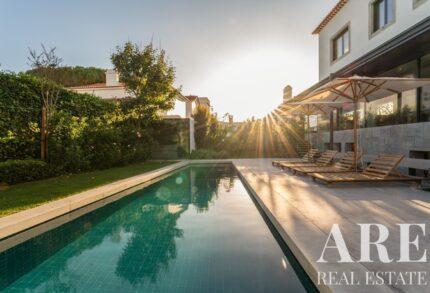 Villa 7 habitaciones en venta en Santo Amaro de Oeiras, Oeiras, Lisbon