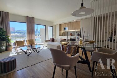 Appartement 3 chambres à vendre à Santo António dos Cavaleiros, Loures, Lisbon