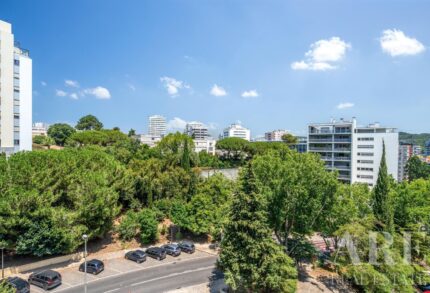 Appartement 3 chambres à vendre à Algés, Oeiras, Lisbon