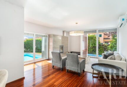 Villa 4 chambres à vendre à Sassoeiros, Cascais, Lisbon