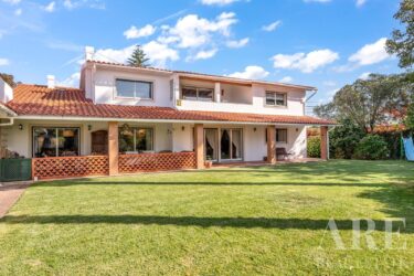 Villa 4 chambres à vendre à Marinha Grande, Leiria