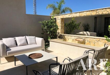 Villa 5 chambres à vendre à Quinta de Faro, Faro, Algarve