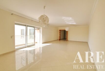 Appartement 3 chambres à vendre à Moura Praia, Vilamoura, Algarve