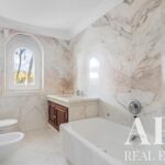 Villa Luxe 9 chambres à vendre à Quinta da Marinha, Cascais, Grand Lisbonne &bull; ARE38063 - gallery image