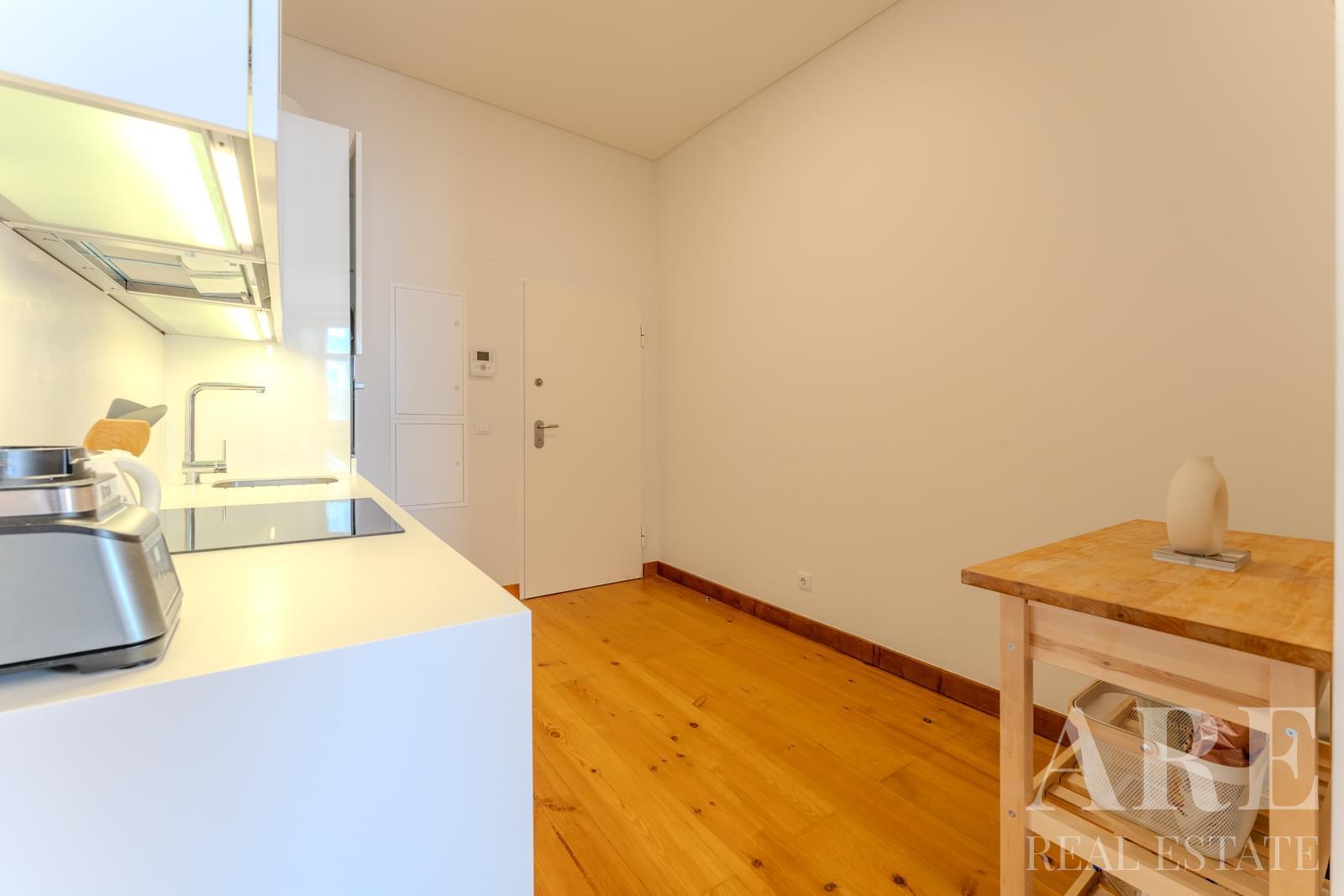 Apartment for sale in Cais do Sodré, Lisbon 3 Apartment for sale in Cais do Sodré, Lisbon