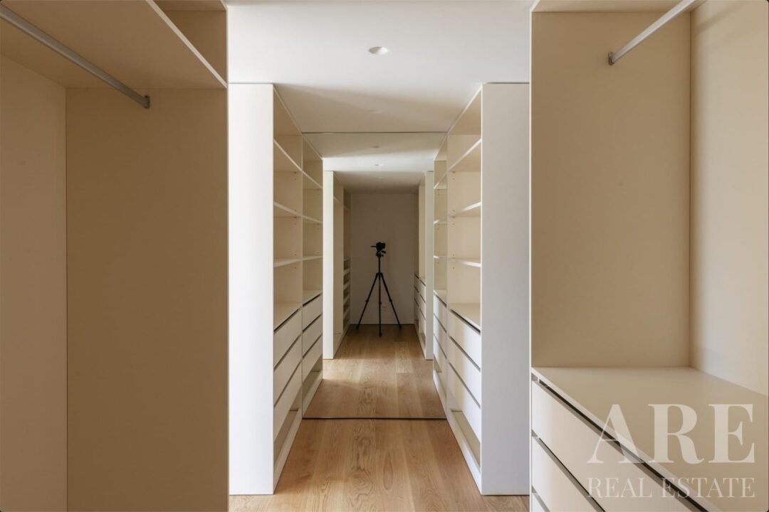 Villa for sale in Lapa, Lisbon