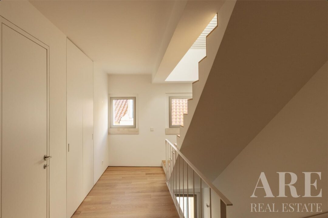 Villa for sale in Lapa, Lisbon