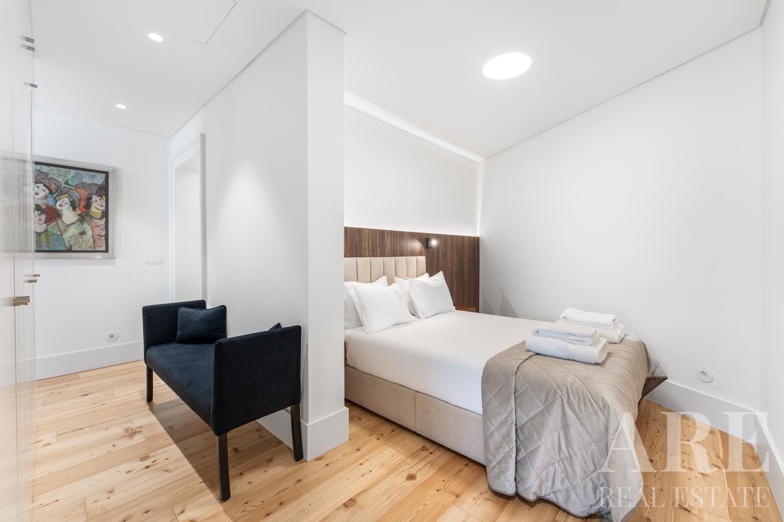 Apartment for sale in South Chiado, Chiado, Lisbon 9 Apartment for sale in Misericórdia, Lisbon