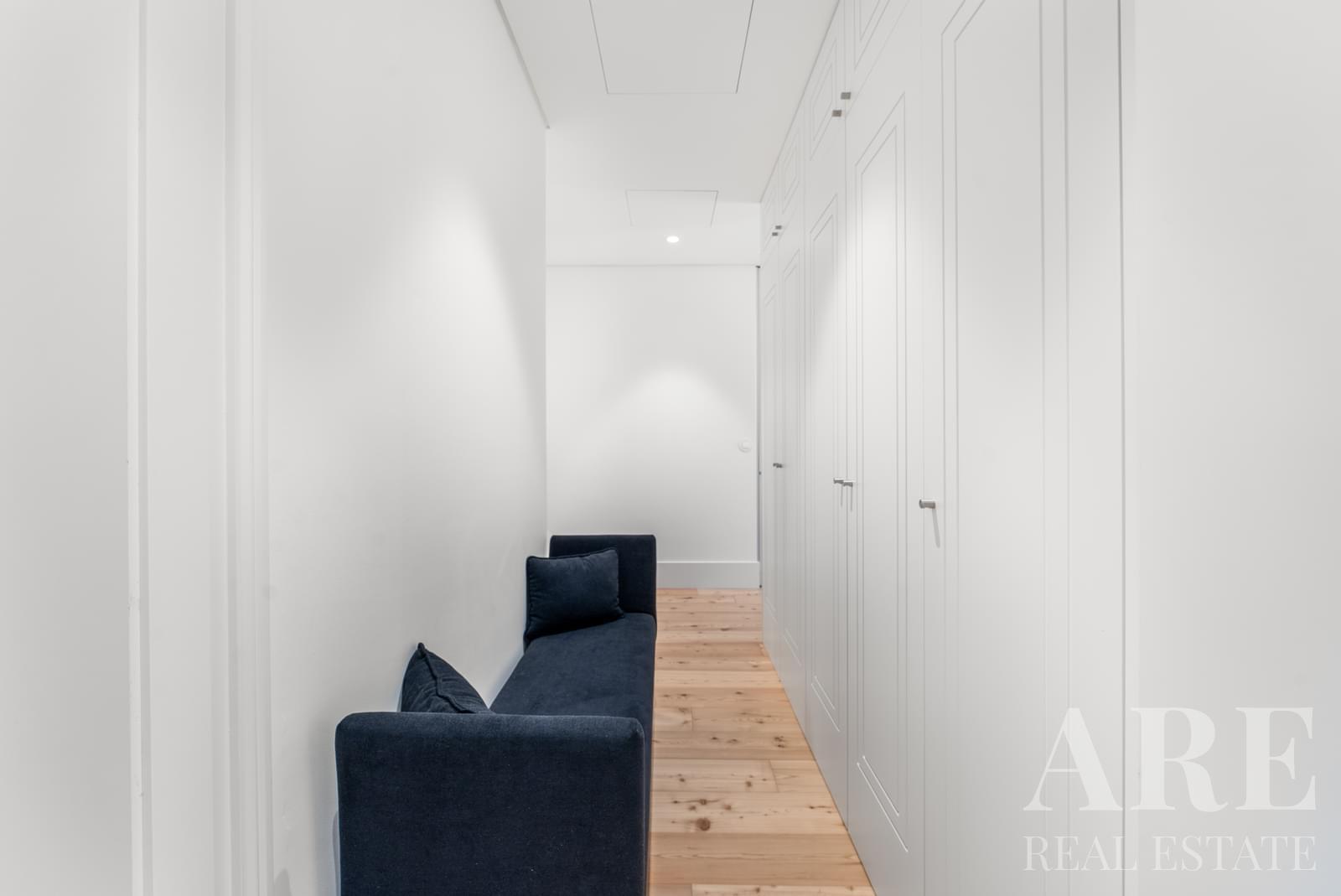 Apartment for sale in South Chiado, Chiado, Lisbon 11 Apartment for sale in Misericórdia, Lisbon