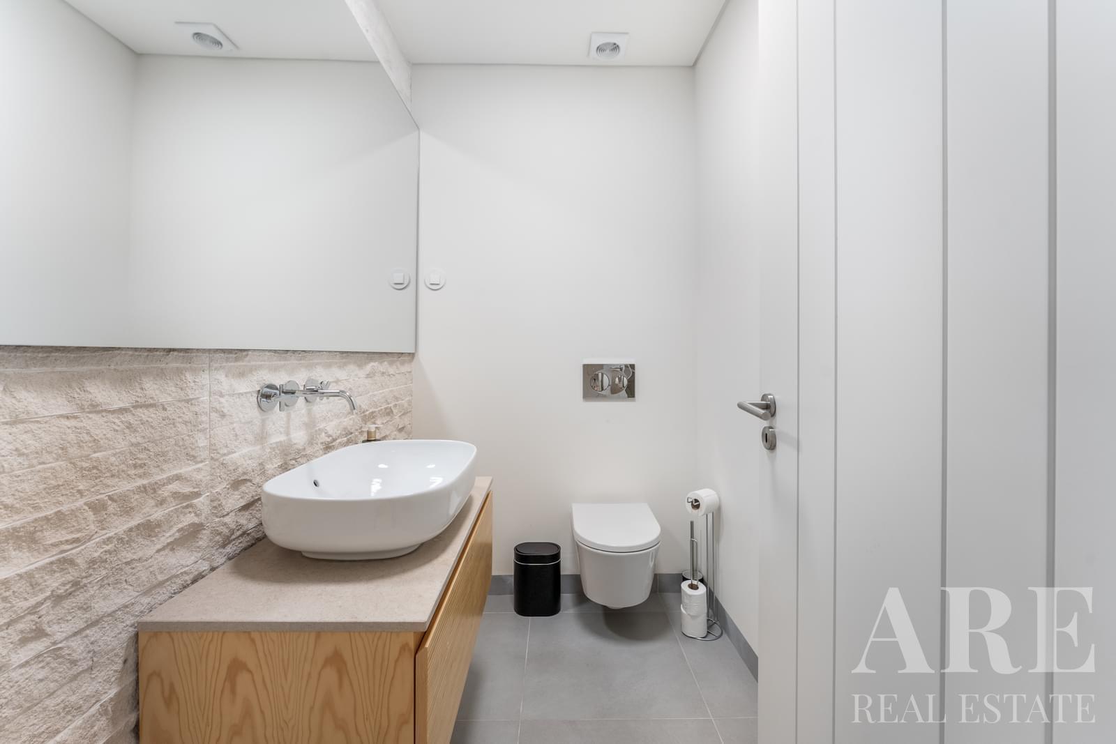 Apartment for sale in South Chiado, Chiado, Lisbon 15 Apartment for sale in Misericórdia, Lisbon