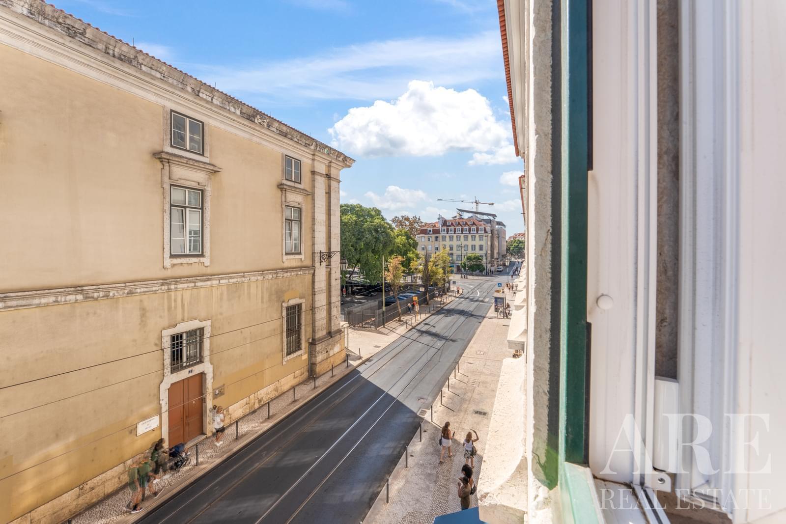Apartment for sale in South Chiado, Chiado, Lisbon 21 Apartment for sale in Misericórdia, Lisbon