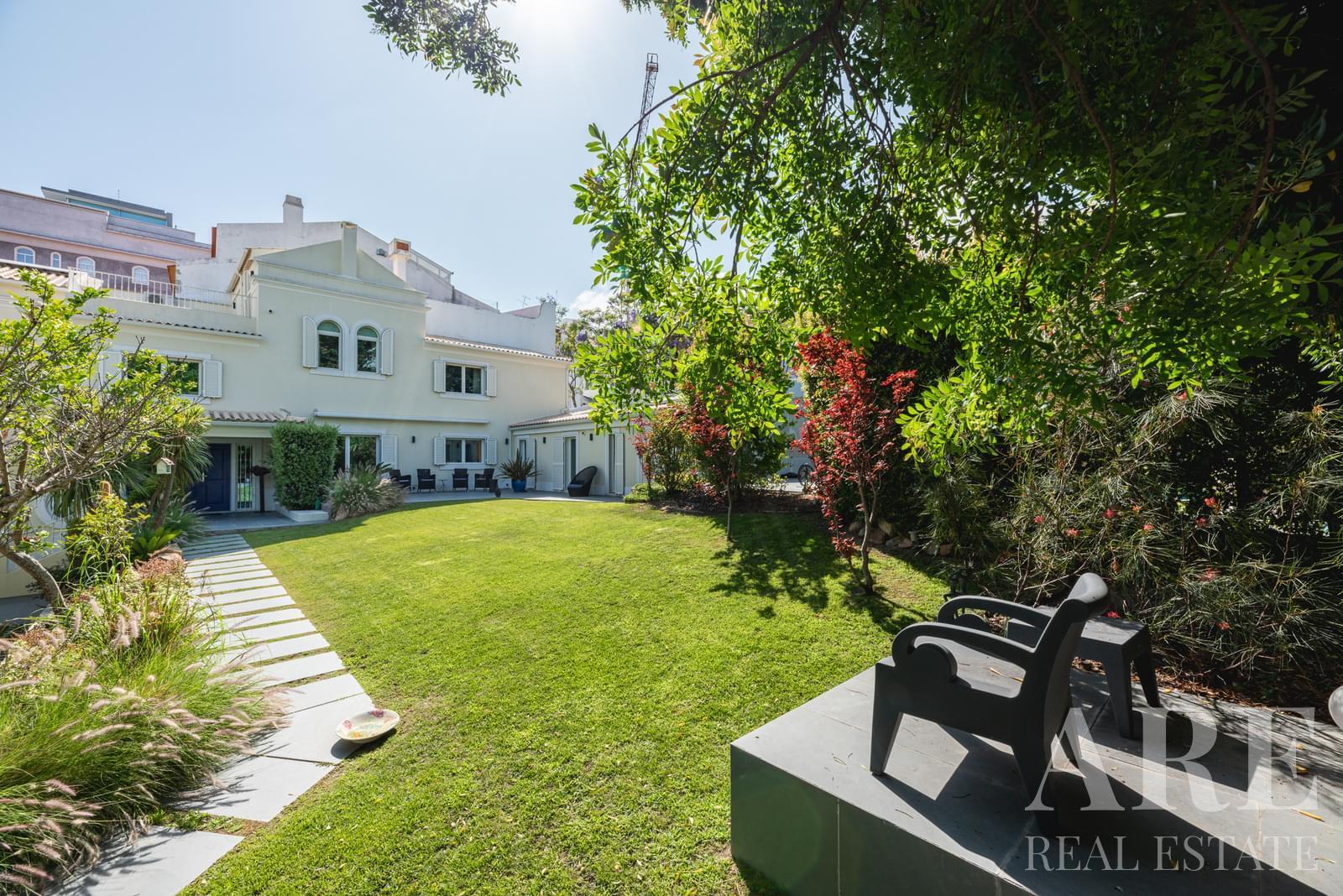 Villa for sale in Monte Estoril, Cascais Villa for sale in Monte Estoril, Cascais