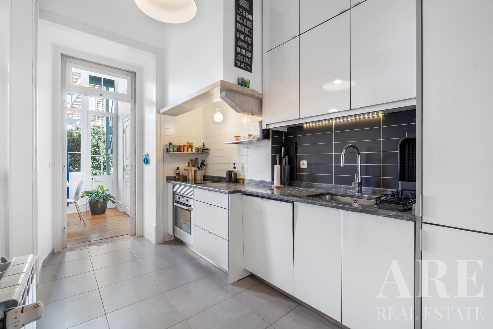 Apartment for sale in Anjos, Lisbon 9 Apartment for sale in Anjos, Lisbon