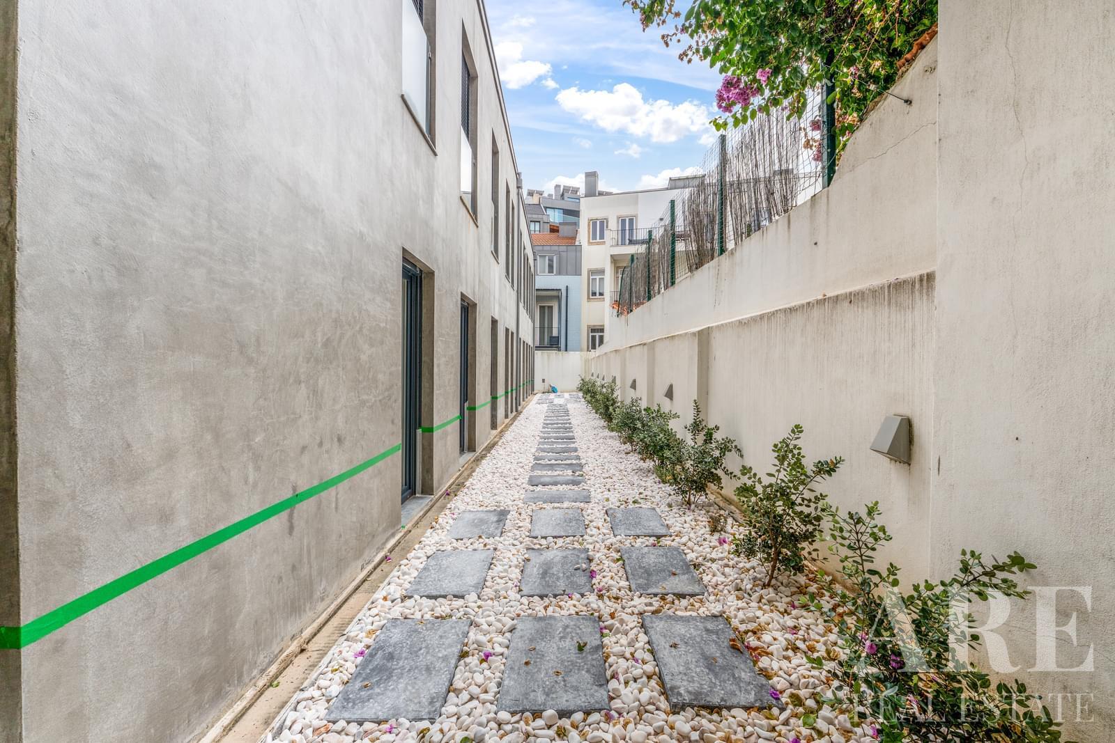 Apartment for sale in Duque de Loulé, Lisbon 17 Apartment for sale in Duque de Loulé, Lisbon