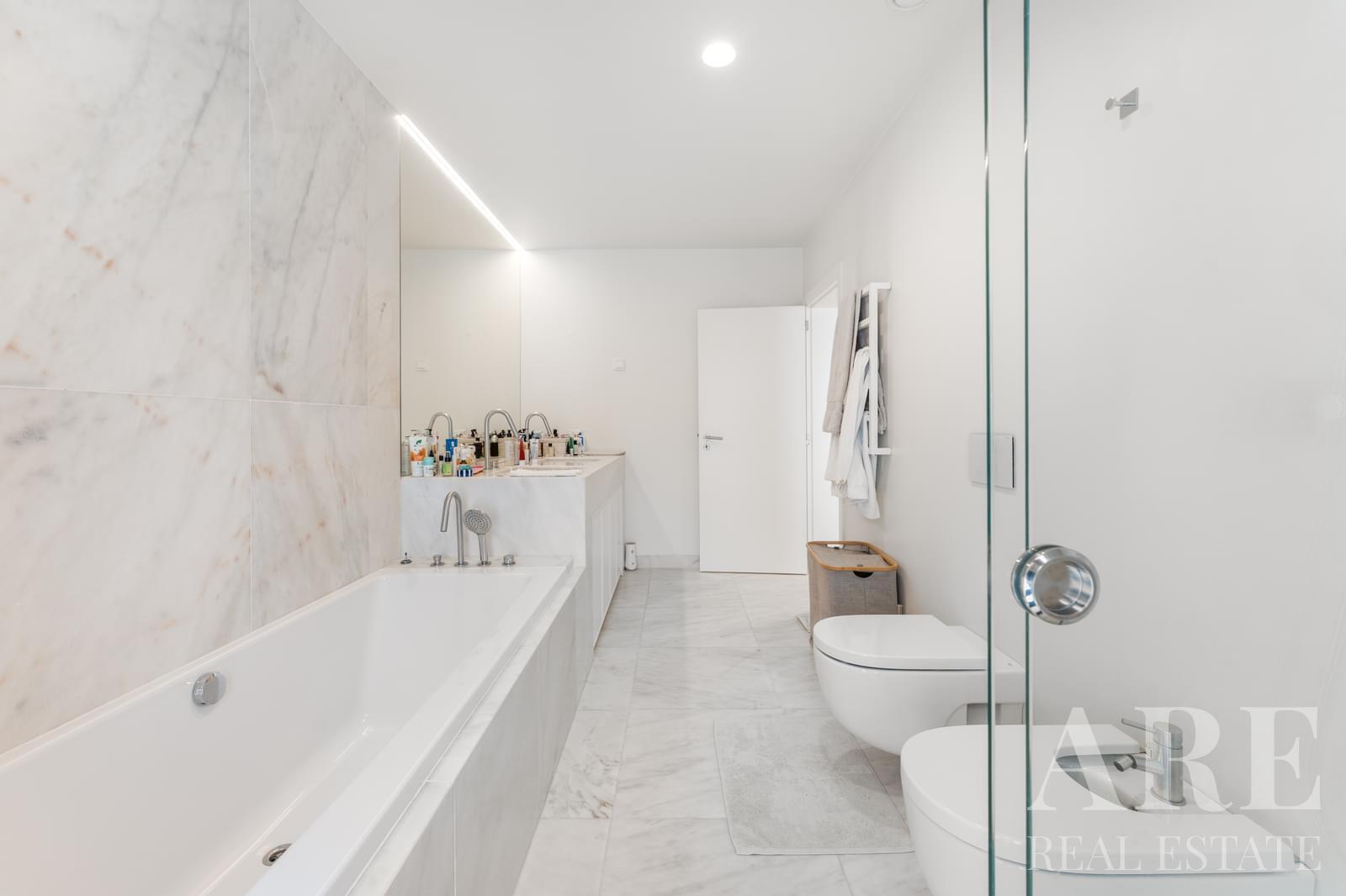 Apartment for sale in Duque de Loulé, Lisbon 22 Apartment for sale in Duque de Loulé, Lisbon