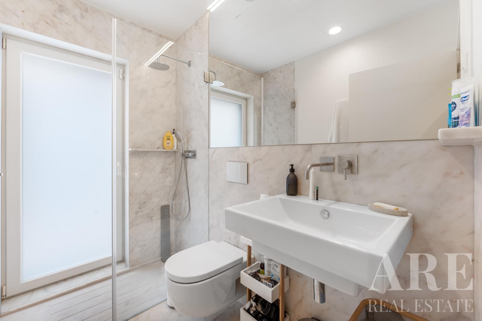 Apartment for sale in Duque de Loulé, Lisbon 24 Apartment for sale in Duque de Loulé, Lisbon