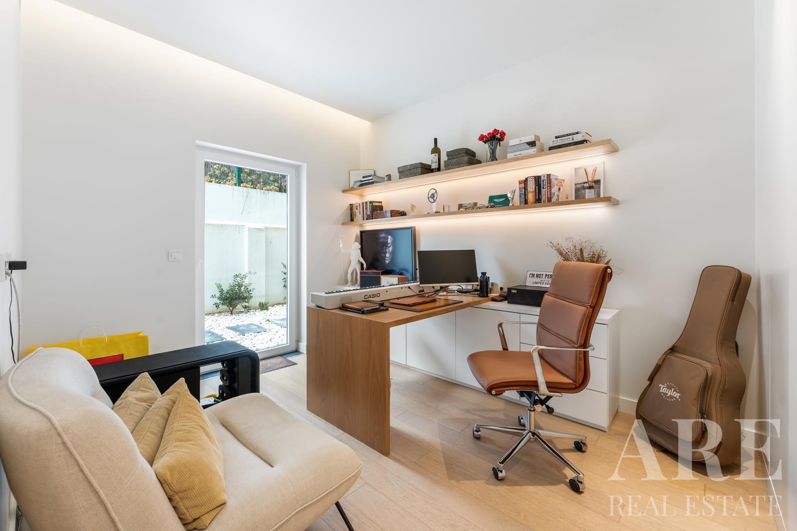 Apartment for sale in Duque de Loulé, Lisbon 27 Apartment for sale in Duque de Loulé, Lisbon