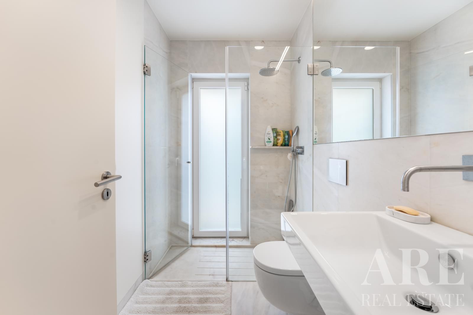 Apartment for sale in Duque de Loulé, Lisbon 28 Apartment for sale in Duque de Loulé, Lisbon