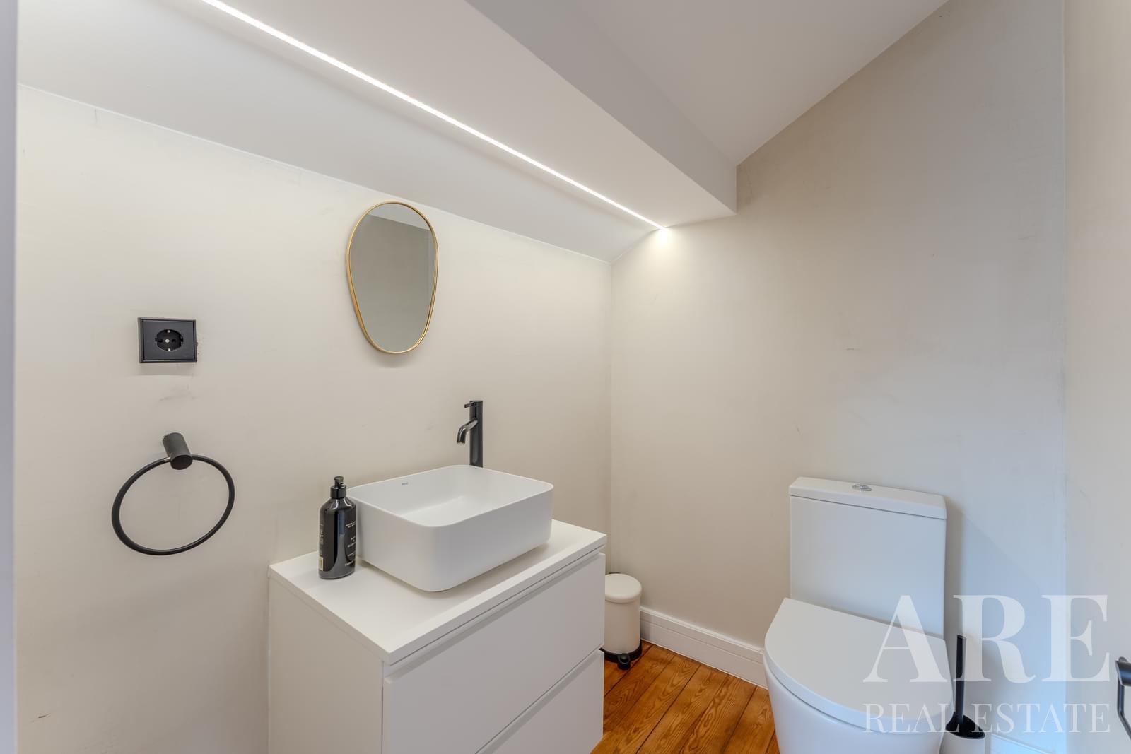 Duplex Apartment for sale in Alcântara, Lisbon 6 Apartment for sale in Lisbon