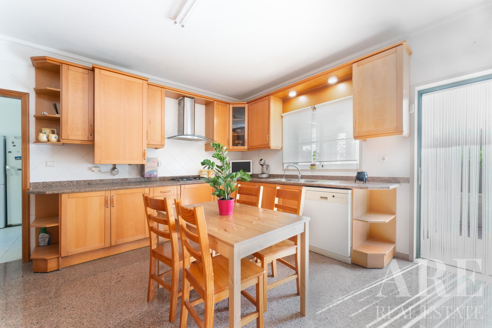 Villa for sale in Alcabideche, Cascais