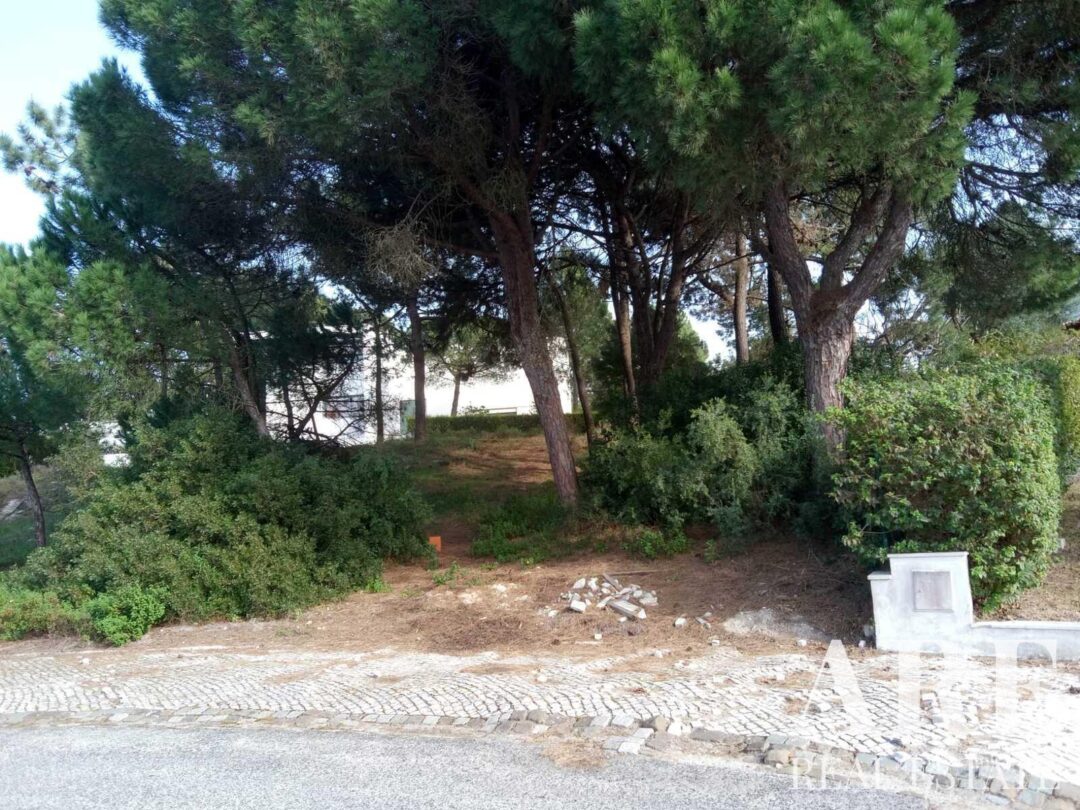 Plot for sale in Tróia, Grandola