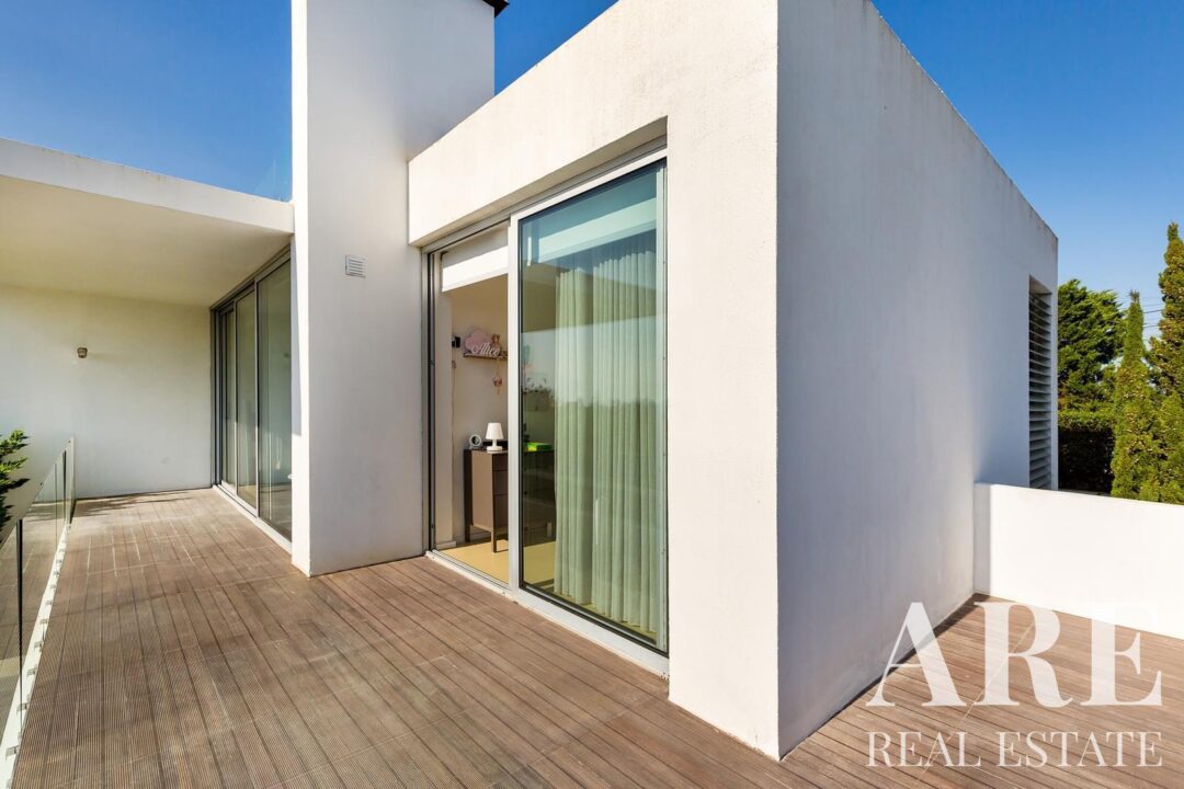 Villa for sale in Castelo, Sesimbra