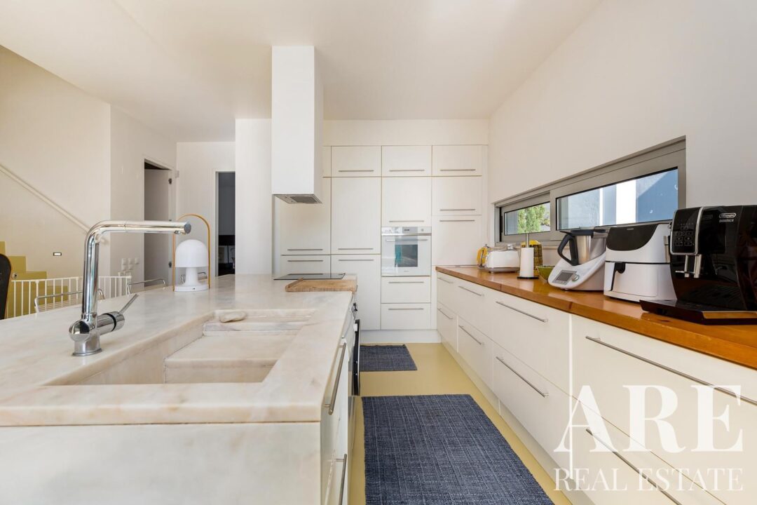 Villa for sale in Castelo, Sesimbra
