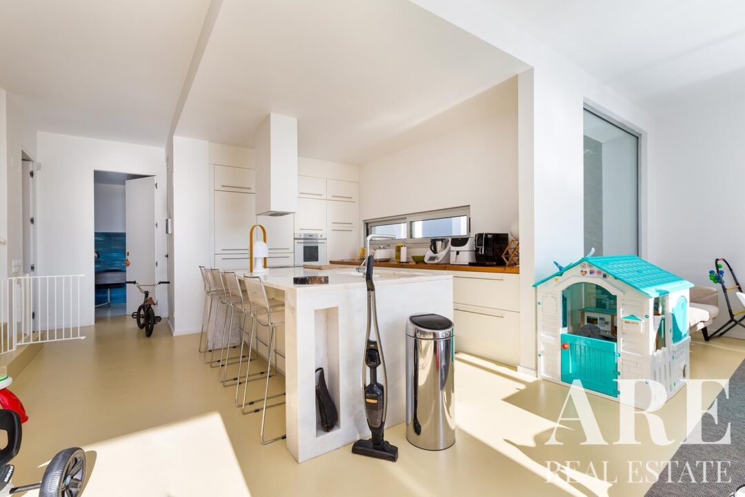 Villa for sale in Castelo, Sesimbra