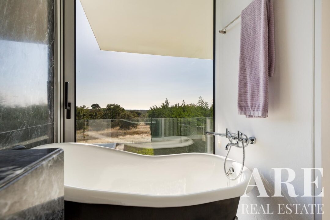Villa for sale in Castelo, Sesimbra