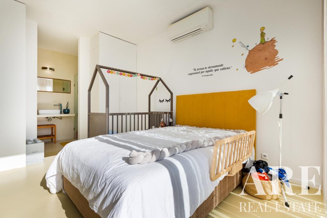 Villa for sale in Castelo, Sesimbra
