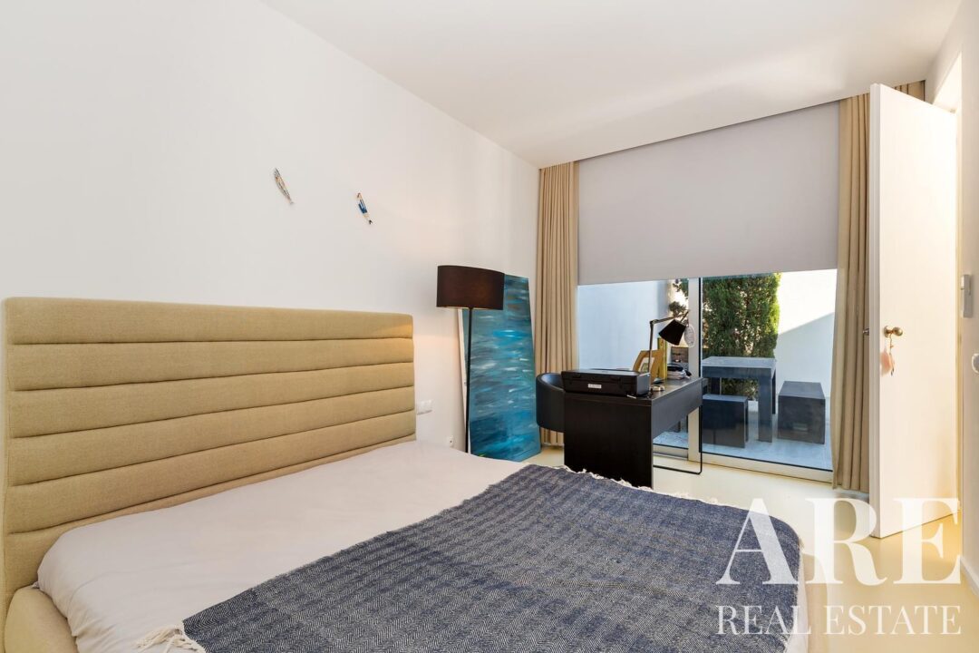Villa for sale in Castelo, Sesimbra