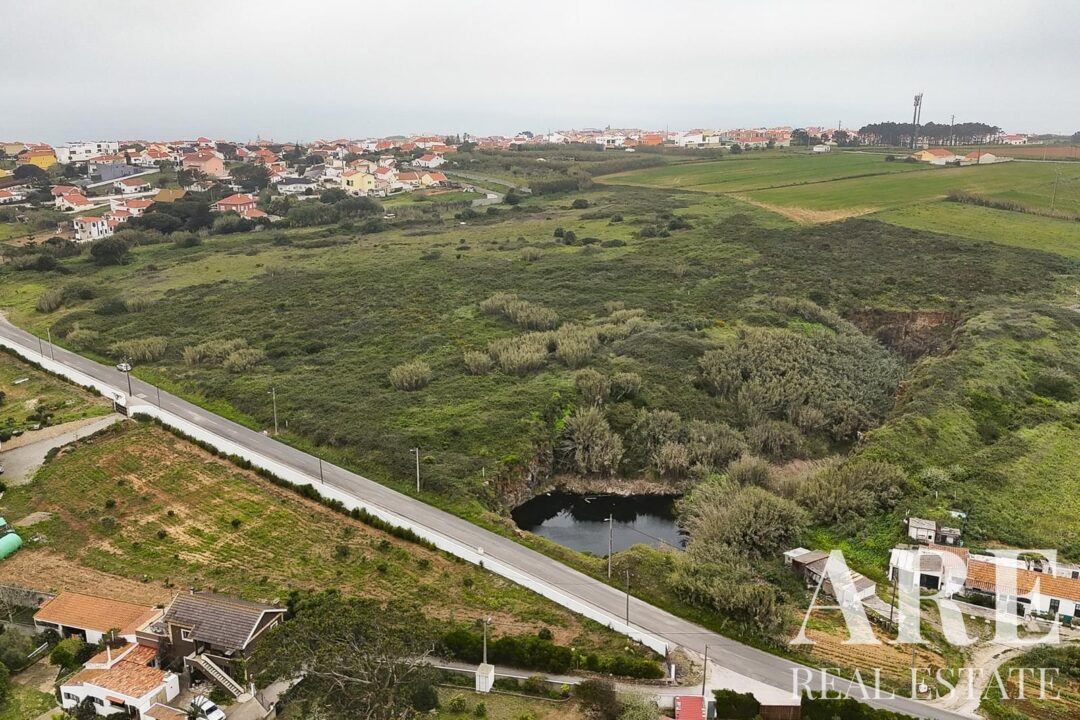 Plot for sale in Santo Isidoro, Mafra