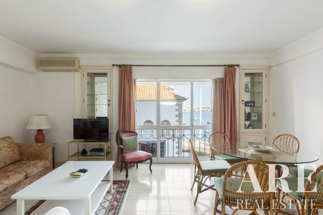 Apartment for sale in Cascais
