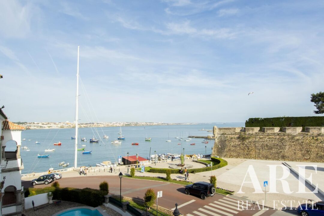 Apartment for sale in Cascais