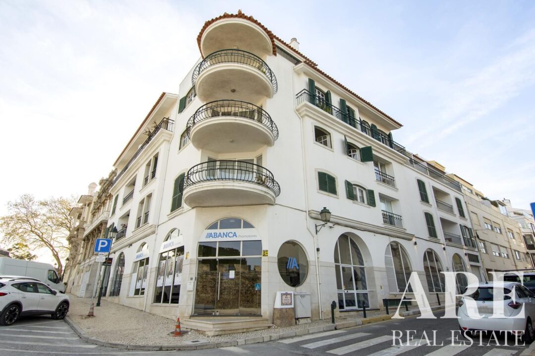 Apartment for sale in Cascais