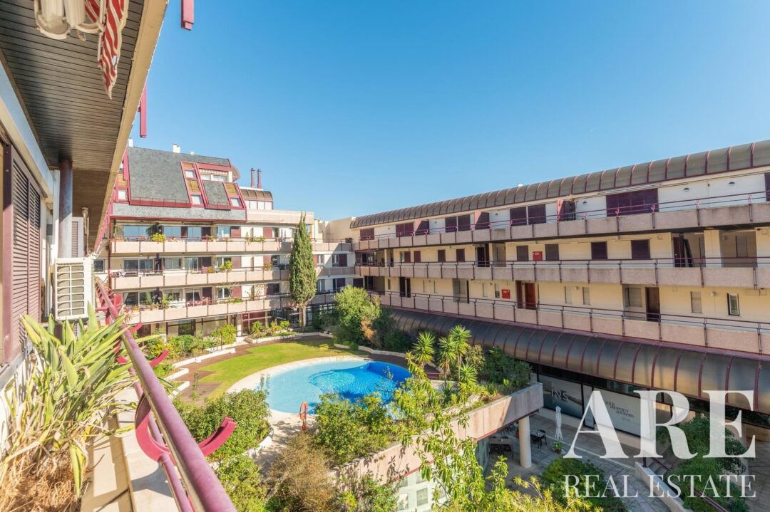 Apartment for sale in Estoril, Cascais