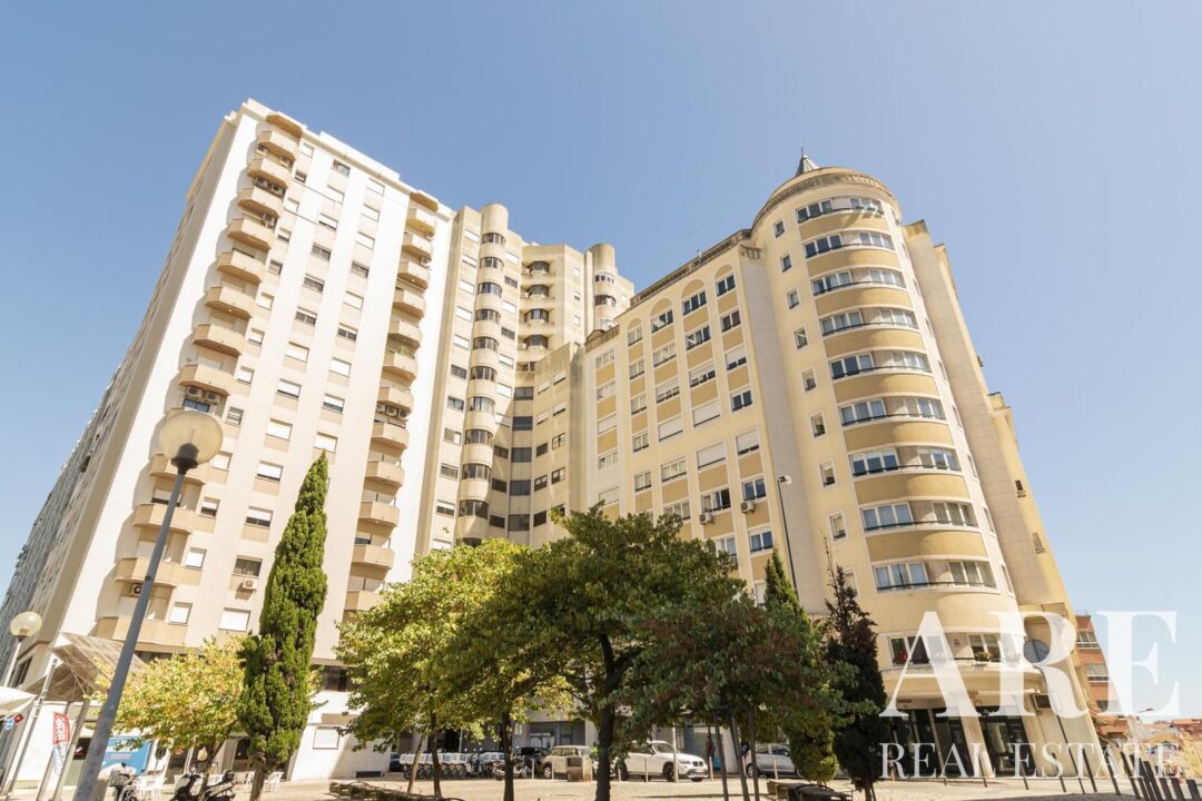 Apartment for sale in Areeiro, Lisbon