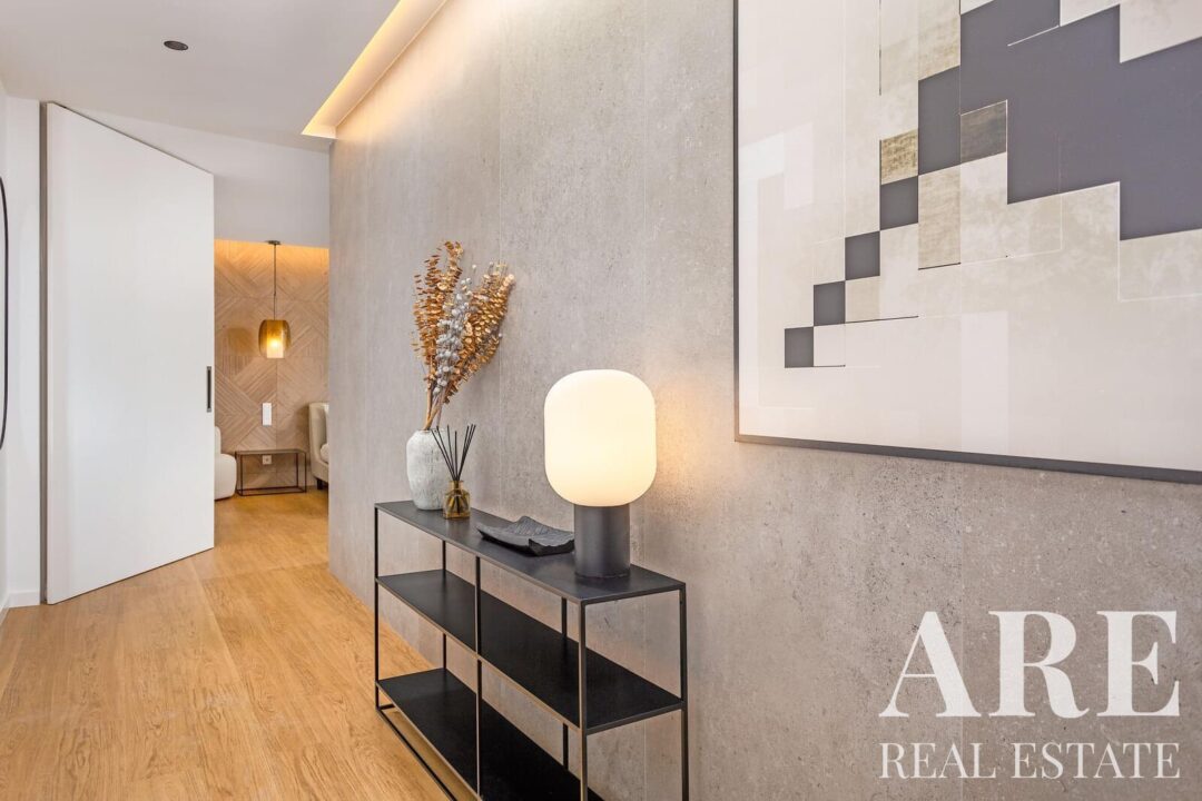 Apartment for sale in Infante Santo (Prazeres), Lisbon